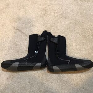 Deep See Black Diving Booties with Side Zipper and Velcro Closure-Size 8